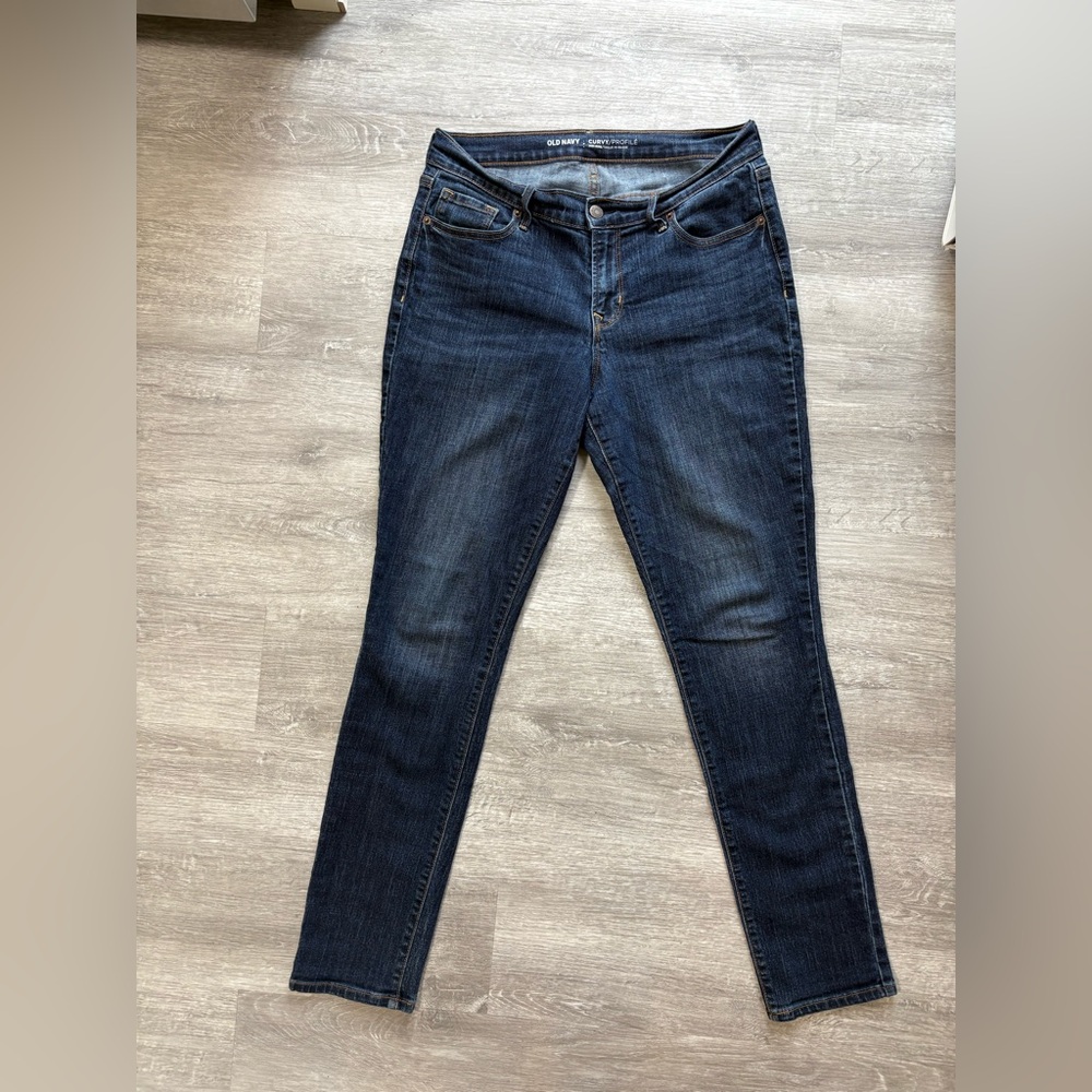 Old Navy Curvy Mid-Rise Jeans Women’s Size 8 Straight Leg - EUC
